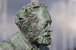 Monumentos y esculturas
