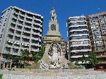 Monumentos y esculturas